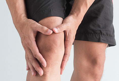 Go to knee and ankle pain after an auto accident Patient suffering with knee pain following an auto accident